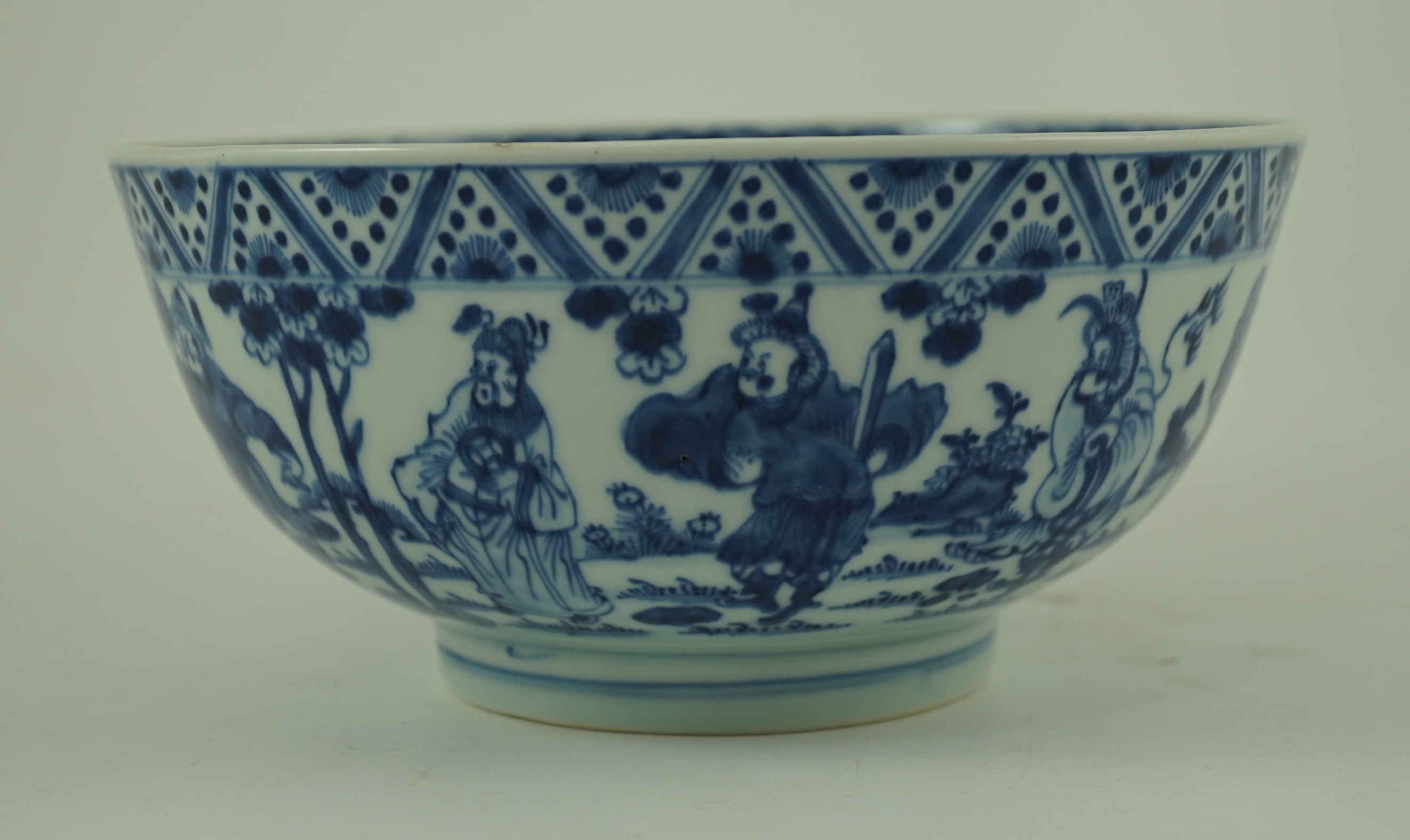 A Chinese blue and white ‘foreign ambassadors’ bowl, Kangxi/Yongzheng period, 21.5cm diameter